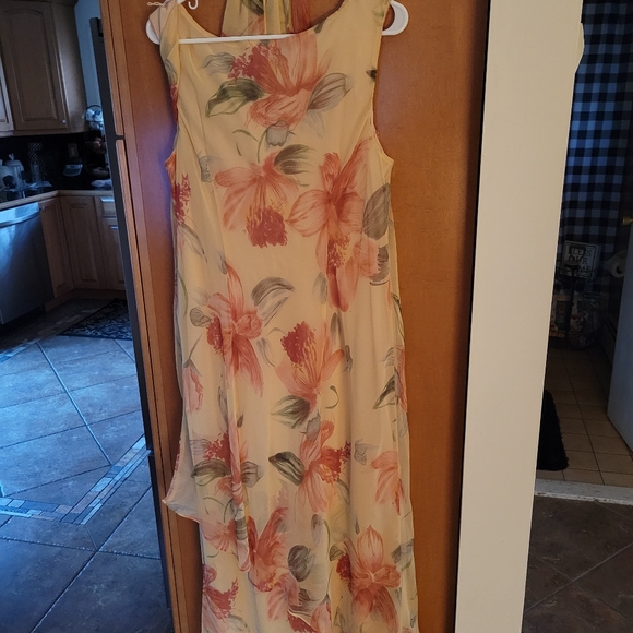 Virgo Floral Dress with Shawl Size 18 in Great Condition - Picture 3 of 5